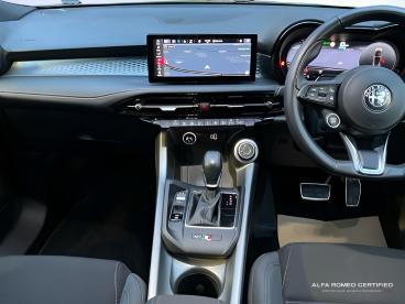ALFA ROMEO CERTIFIED Alfa Romeo Tonale 1.5 Vgt Mhev Sprint Dct Euro 6 5dr Used Car - Suv Hybrid Green - Leicester - 580992_4