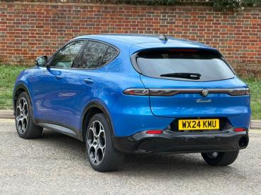 ALFA ROMEO CERTIFIED Alfa Romeo Tonale 1.5 Vgt Mhev Veloce Dct Euro 6 5dr Used Car - Suv Hybrid Blue - Hemel Hempstead - 583076_5