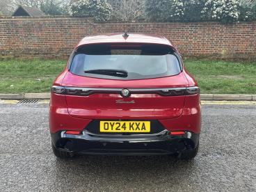 ALFA ROMEO CERTIFIED Alfa Romeo Tonale 1.5 Vgt Mhev Sprint Dct Euro 6 5dr Used Car - Suv Hybrid Red - Hemel Hempstead - 583077_3