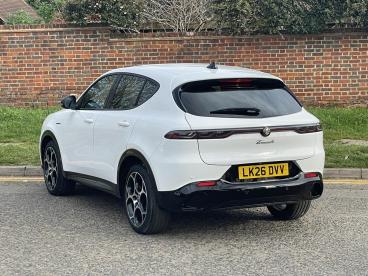 ALFA ROMEO CERTIFIED Alfa Romeo Tonale 1.5 Vgt Mhev Veloce Dct Euro 6 5dr Used Car - Suv Hybrid  - Hemel Hempstead - 595574_5