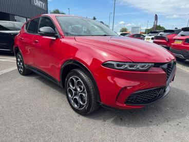 SPOTICAR Alfa Romeo Tonale 1.3 Vgt 15.5kwh Sprint Auto Q4 Awd Euro 6 5dr Used Car - Suv Plug-in Hybrid Red - Cheltenham - 1200600845_1