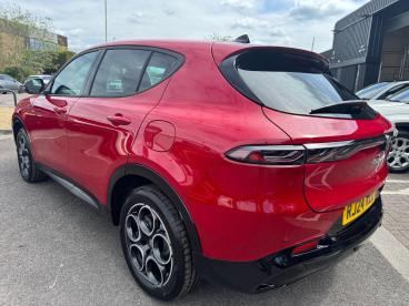 SPOTICAR Alfa Romeo Tonale 1.3 Vgt 15.5kwh Sprint Auto Q4 Awd Euro 6 5dr Used Car - Suv Plug-in Hybrid Red - Cheltenham - 1200600845_4