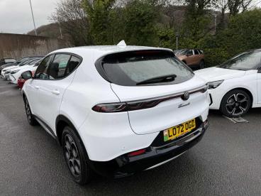 ALFA ROMEO CERTIFIED Alfa Romeo Tonale 1.5 Vgt Mhev Ti Dct Euro 6 5dr Used Car - Suv Hybrid White - Colwyn Bay - 601099_5