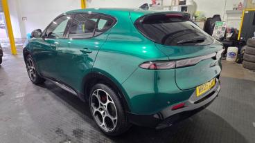 SPOTICAR Alfa Romeo Tonale 1.5 Vgt Mhev Veloce Dct Euro 6 5dr Used Car - Suv Hybrid Green - Falkirk - 1200604880_4