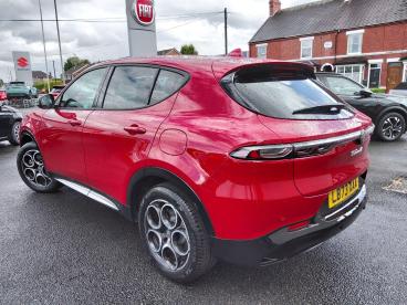 SPOTICAR Alfa Romeo Tonale 1.3 Vgt 15.5kwh Ti Auto Q4 Awd Euro 6 5dr Used Car - Suv Plug-in Hybrid Red - Telford - 1200606955_5