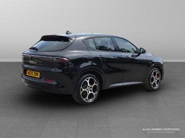 ALFA ROMEO CERTIFIED Alfa Romeo Tonale 1.5 Vgt Mhev Veloce Dct Euro 6 5dr Used Car - Suv Hybrid Black - Leicester - 607070_3