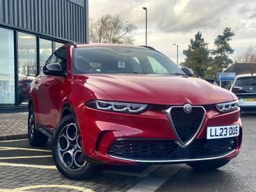 SPOTICAR Alfa Romeo Tonale 1.5 Vgt Mhev Ti Dct Euro 6 5dr Used Car - Suv Hybrid Red - Cheltenham - 1200609382_1