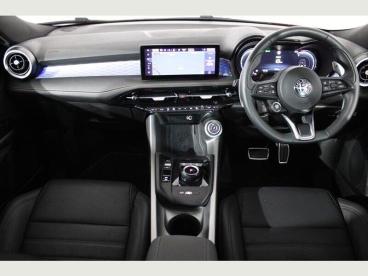 SPOTICAR Alfa Romeo Tonale 1.5 Vgt Mhev Veloce Dct Euro 6 5dr Used Car - Suv Hybrid Red - Pulborough - 1200611983_4