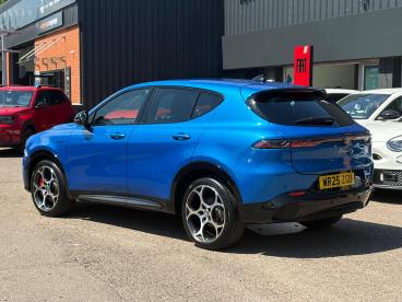 SPOTICAR Alfa Romeo Tonale 1.5 Vgt Mhev Veloce Dct Euro 6 5dr Used Car - Suv Hybrid Blue - Leicester - 1200614617_4