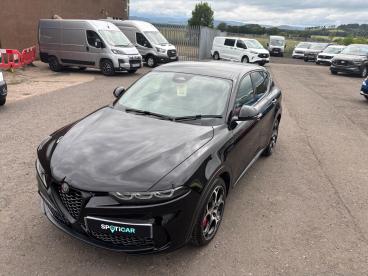 SPOTICAR Alfa Romeo Tonale 1.5 Vgt Mhev Veloce Dct Euro 6 5dr Used Car - Suv Hybrid Black - Forfar - 1200616635_4