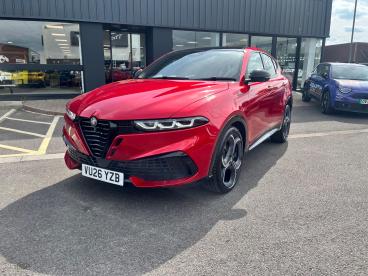 SPOTICAR Alfa Romeo Tonale 1.5 Vgt Mhev Sport Speciale Dct Auto Euro 6 5dr Used Car - Suv Hybrid Red - Cheltenham - 1200618371_1