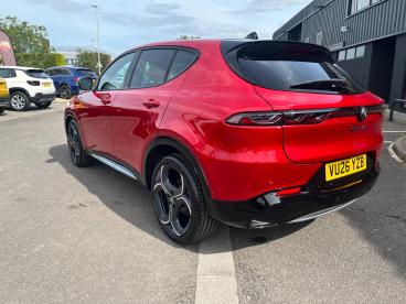SPOTICAR Alfa Romeo Tonale 1.5 Vgt Mhev Sport Speciale Dct Auto Euro 6 5dr Used Car - Suv Hybrid Red - Cheltenham - 1200618371_3