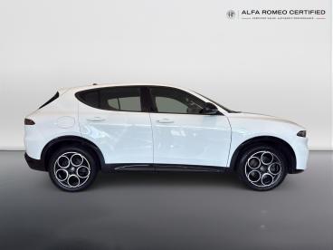 ALFA ROMEO CERTIFIED Alfa Romeo Tonale 1.5 Vgt Mhev Sprint Dct Euro 6 5dr Used Car - Suv Hybrid White - Chiswick - 621008_2