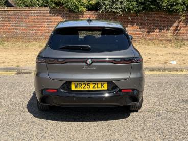 SPOTICAR Alfa Romeo Tonale 1.5 Vgt Mhev Veloce Dct Euro 6 5dr Used Car - Suv Hybrid Grey - Hemel Hempstead - 800622322_3