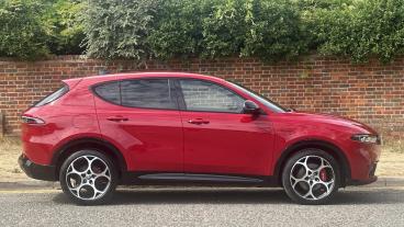 ALFA ROMEO CERTIFIED Alfa Romeo Tonale 1.5 Vgt Mhev Veloce Dct Euro 6 5dr Used Car - Suv Hybrid Red - Hemel Hempstead - 622323_2
