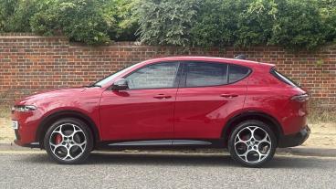 ALFA ROMEO CERTIFIED Alfa Romeo Tonale 1.5 Vgt Mhev Veloce Dct Euro 6 5dr Used Car - Suv Hybrid Red - Hemel Hempstead - 622323_5