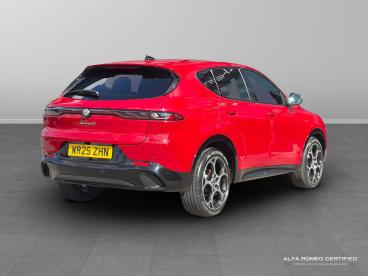 ALFA ROMEO CERTIFIED Alfa Romeo Tonale 1.5 Vgt Mhev Veloce Dct Euro 6 5dr Used Car - Suv Hybrid Red - Slough - 622376_3