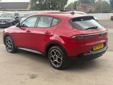 SPOTICAR Alfa Romeo Tonale 1.5 Vgt Mhev Sprint Dct Euro 6 5dr Used Car - Suv Hybrid Red - Billinghay - 1200623522_2