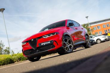 ALFA ROMEO CERTIFIED Alfa Romeo Tonale 1.5 Vgt Mhev Veloce Dct Euro 6 5dr Used Car - Suv Hybrid Red - Nuneaton - 624084_5