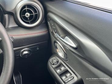 ALFA ROMEO CERTIFIED Alfa Romeo Tonale  Used Car - Suv Hybrid Green - Kidlington - 624598_5