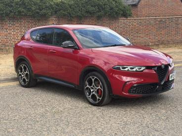 ALFA ROMEO CERTIFIED Alfa Romeo Tonale 1.5 Vgt Mhev Veloce Dct Euro 6 5dr Used Car - Suv Hybrid Red - Hemel Hempstead - 626083_1