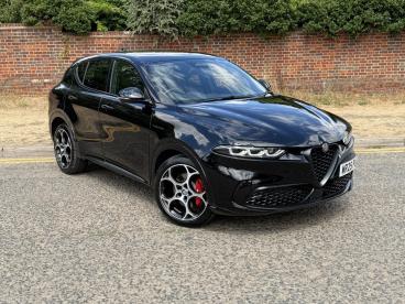ALFA ROMEO CERTIFIED Alfa Romeo Tonale 1.5 Vgt Mhev Veloce Dct Euro 6 5dr Used Car - Suv Hybrid Black - Hemel Hempstead - 626084_1