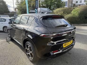 ALFA ROMEO CERTIFIED Alfa Romeo Tonale 1.5 Vgt Mhev Veloce Dct Euro 6 5dr Used Car - Suv Hybrid Black - Colwyn Bay - 628628_4