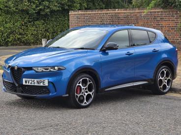 ALFA ROMEO CERTIFIED Alfa Romeo Tonale 1.5 Vgt Mhev Veloce Dct Euro 6 5dr Used Car - Suv Hybrid Blue - Hemel Hempstead - 630210_3