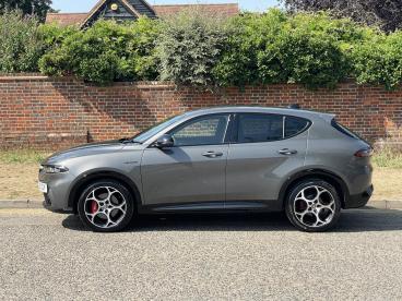 ALFA ROMEO CERTIFIED Alfa Romeo Tonale 1.5 Vgt Mhev Veloce Dct Euro 6 5dr Used Car - Suv Hybrid Grey - Hemel Hempstead - 630211_5