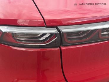 ALFA ROMEO CERTIFIED Alfa Romeo Tonale 1.5 Vgt Mhev Veloce Dct Euro 6 5dr Used Car - Suv Hybrid Red - Salford - 632138_5
