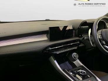 ALFA ROMEO CERTIFIED Alfa Romeo Tonale 1.5 Vgt Mhev Veloce Dct Euro 6 5dr Used Car - Suv Hybrid Black - Birmingham - 632687_2