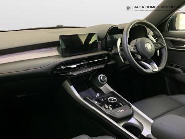 ALFA ROMEO CERTIFIED Alfa Romeo Tonale 1.5 Vgt Mhev Veloce Dct Euro 6 5dr Used Car - Suv Hybrid Blue - Birmingham - 632689_2