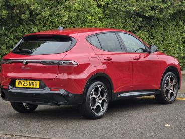 ALFA ROMEO CERTIFIED Alfa Romeo Tonale 1.5 Vgt Mhev Veloce Dct Euro 6 5dr Used Car - Suv Hybrid Red - Hemel Hempstead - 636605_4