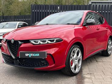 ALFA ROMEO CERTIFIED Alfa Romeo Tonale  Used Car - Suv Hybrid Red - Swindon - 637024_4