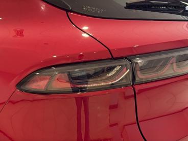 ALFA ROMEO CERTIFIED Alfa Romeo Tonale 1.5 Vgt Mhev Ti Dct Euro 6 5dr Used Car - Suv Hybrid Red - Chiswick - 638645_5