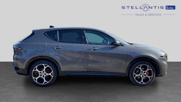 SPOTICAR Alfa Romeo Tonale 1.5 Vgt Mhev Veloce Dct Euro 6 5dr Used Car - Suv Hybrid Grey - Preston - 1200638973_2