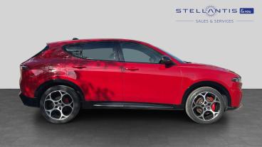 SPOTICAR Alfa Romeo Tonale 1.5 Vgt Mhev Veloce Dct Euro 6 5dr Used Car - Suv Hybrid Red - Nottingham - 1200640993_2