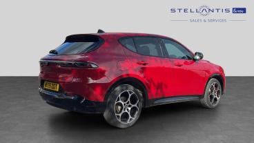 SPOTICAR Alfa Romeo Tonale 1.5 Vgt Mhev Veloce Dct Euro 6 5dr Used Car - Suv Hybrid Red - Nottingham - 1200640993_3