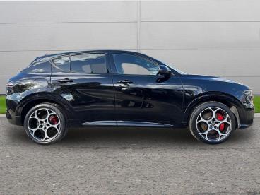 SPOTICAR Alfa Romeo Tonale 1.5 Vgt Mhev Veloce Dct Euro 6 5dr Used Car - Suv Hybrid Black - Selby - 1200642046_4