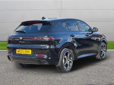 SPOTICAR Alfa Romeo Tonale 1.5 Vgt Mhev Veloce Dct Euro 6 5dr Used Car - Suv Hybrid Black - Selby - 1200642046_5