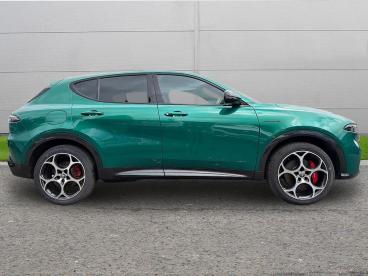 SPOTICAR Alfa Romeo Tonale 1.3 Vgt 15.5kwh Veloce Auto Q4 Awd Euro 6 5dr Used Car - Suv Plug-in Hybrid Green - Selby - 1200642047_4