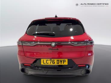 ALFA ROMEO CERTIFIED Alfa Romeo Tonale 1.5 Vgt Mhev Veloce Dct Auto Euro 6 5dr Used Car - Suv Hybrid Red - Chiswick - 643717_4