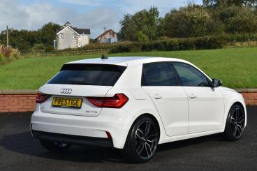 SPOTICAR Audi A1 1.0 Tfsi 25 Technik Sportback Euro 6 (s/s) 5dr Used Car - City Car Petrol White - Ballymena County Antrim - 1200549428_3
