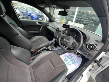 SPOTICAR Audi A1 1.4 Tfsi Black Edition Sportback S Tronic Euro 6 ( Used Car - City Car Petrol White - Malton - 1200604771_4