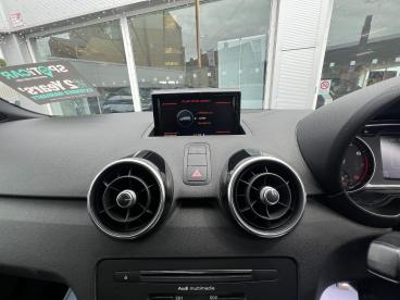 SPOTICAR Audi A1 1.4 Tfsi Black Edition Sportback S Tronic Euro 6 ( Used Car - City Car Petrol White - Malton - 1200604771_5