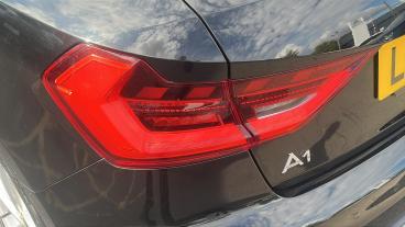 SPOTICAR Audi A1 1.0 Tfsi 30 S Line Sportback Euro 6 (s/s) 5dr Used Car - City Car Petrol Black - Wimbledon - 1200628049_5
