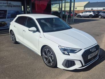 SPOTICAR Audi A3 1.5 Tfsi 35 S Line Sportback S Tronic Euro 6 (s/s) Used Car - Saloon Petrol White - Boston - 1200604831_1
