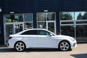 SPOTICAR Audi A3 1.5 Tfsi 35 S Line S Tronic Euro 6 (s/s) 4dr Used Car - Saloon Petrol White - Lichfield - 1200615770_5