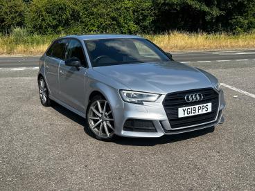 SPOTICAR Audi A3 1.5 Tfsi Cod 35 Black Edition Sportback Euro 6 (s/ Used Car - Saloon Petrol Silver - Kidlington - 1200618885_1