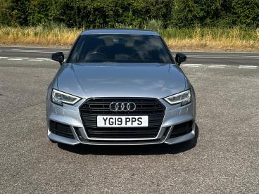 SPOTICAR Audi A3 1.5 Tfsi Cod 35 Black Edition Sportback Euro 6 (s/ Used Car - Saloon Petrol Silver - Kidlington - 1200618885_2